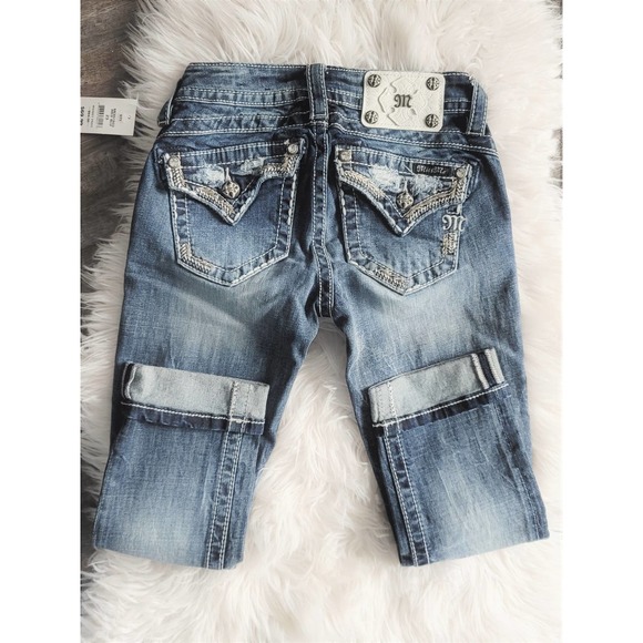 NEW MISS ME STANDARD EMBELLISHED STRETCH CROPPED JEANS - SIZE 23 WAIST - Picture 1 of 9